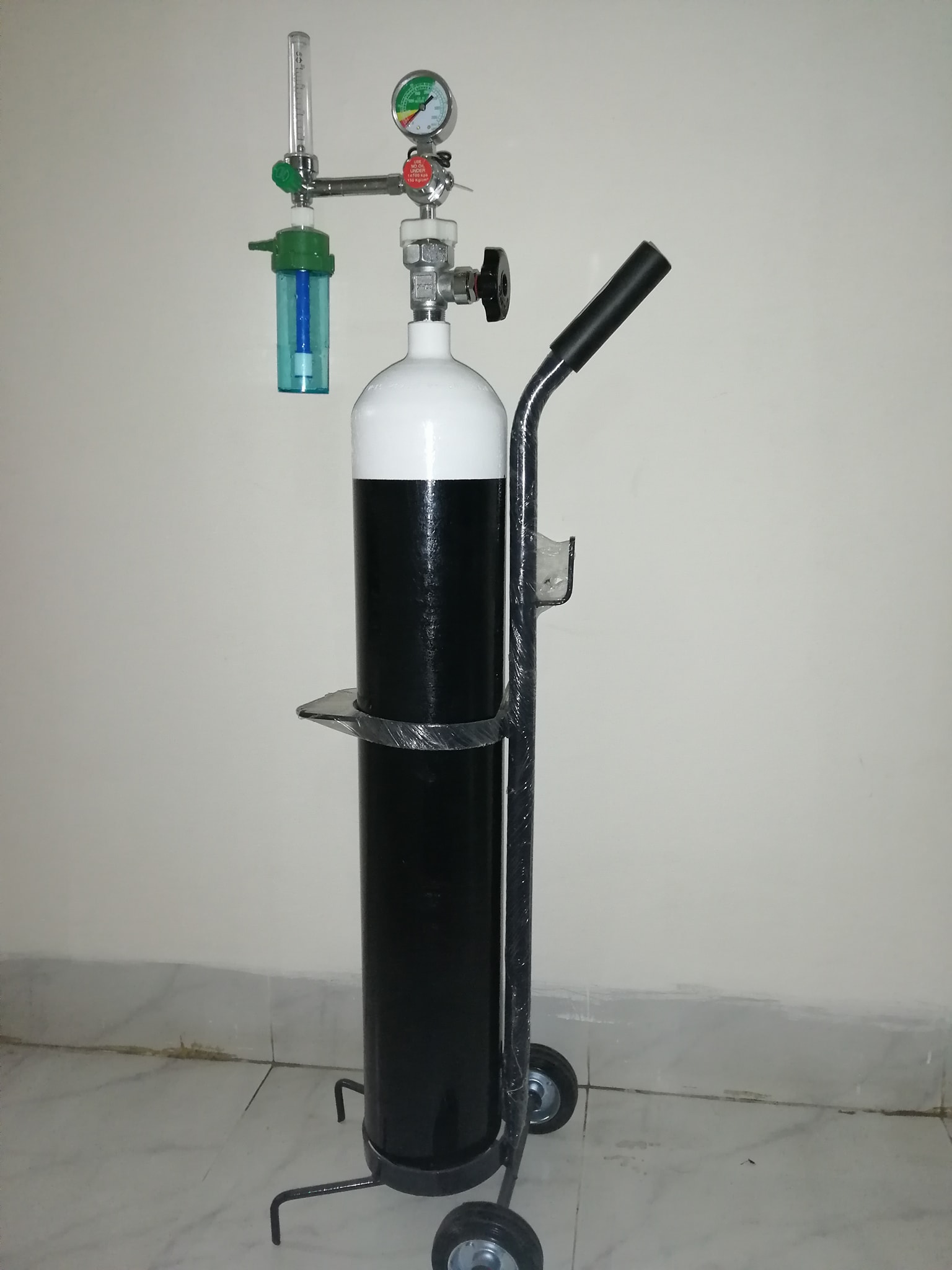 Oxygen Cylinder Refill Home Service